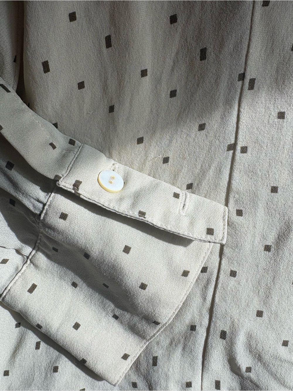 Silk Vintage Button Down Size 14 Cream with Brown Geometric Print - Picture 9 of 9